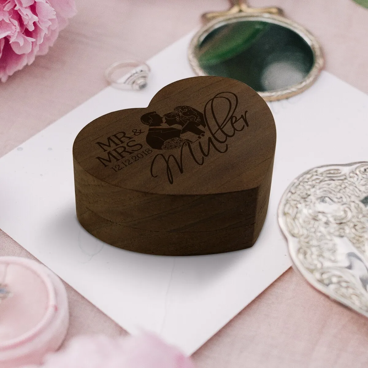 Hochzeit Herz Ringbox Kebony Holz - Mr & Mrs