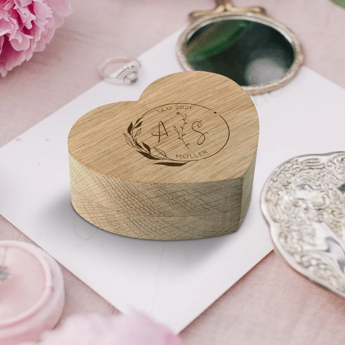 Hochzeit Herz Ringbox Eichenholz - Blumen Initialen