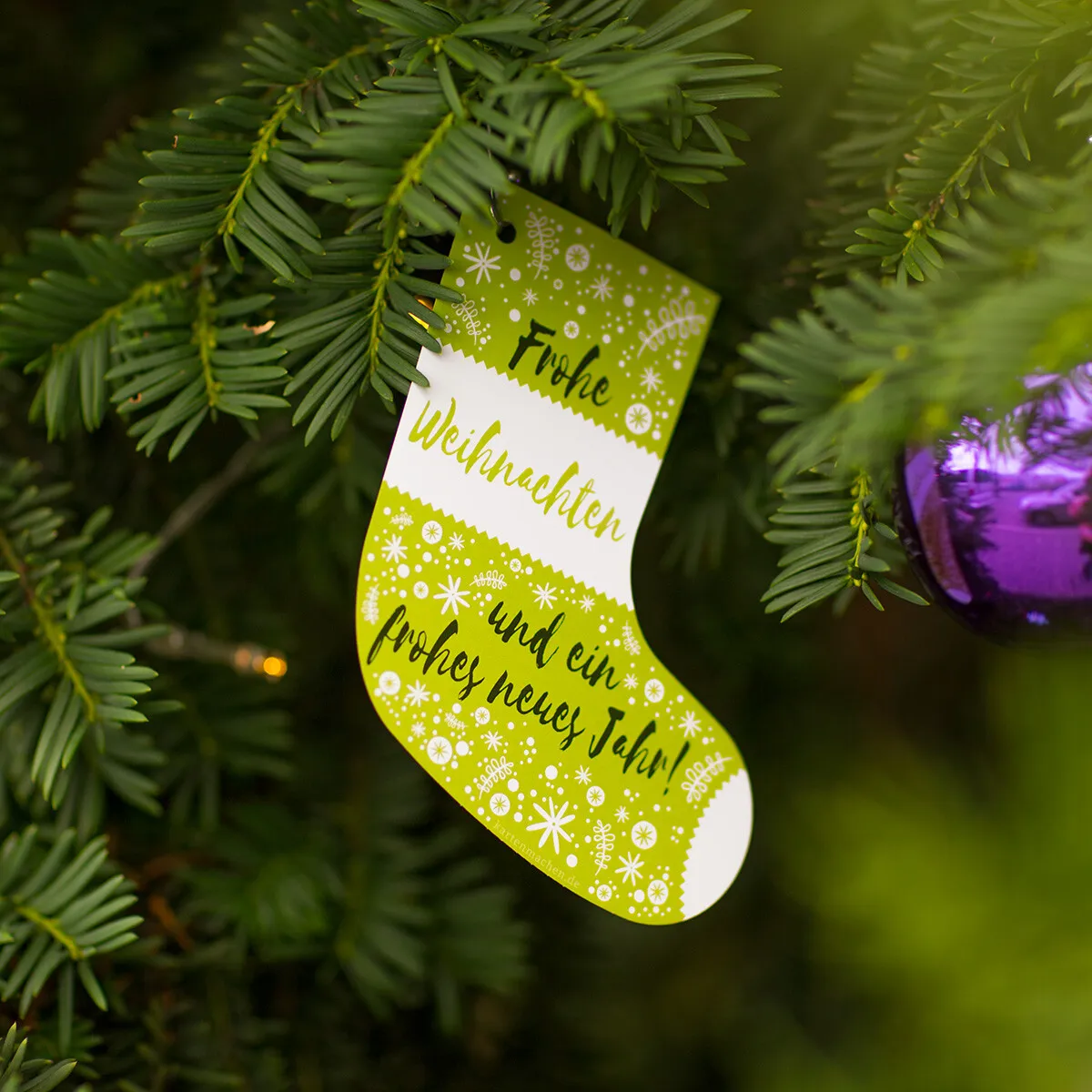 Lasergeschnittene Firmen Weihnachtskarten - Weihnachtssocken Schlicht in Grün